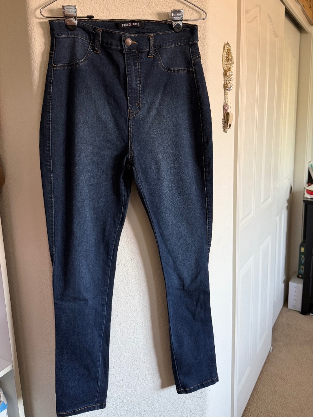 Skinny jeans